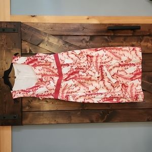 Sleeveless Eva Mendes floral dress